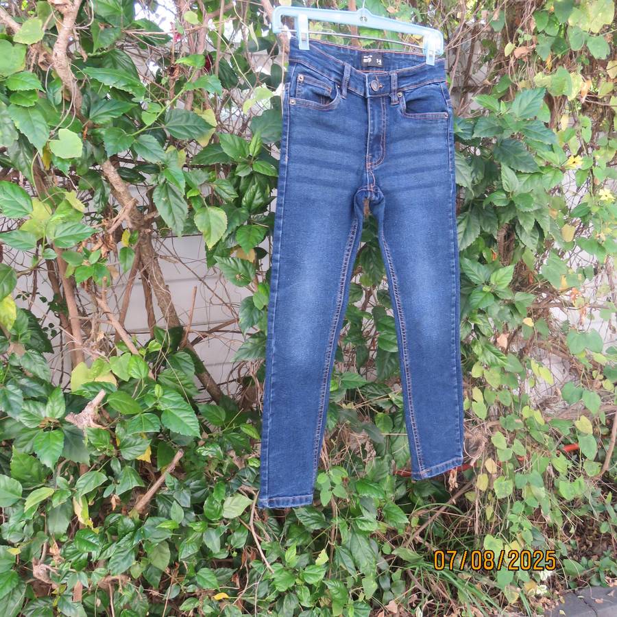 MRP blue denim boys skinny jeans for 7 to 8 year old. As new