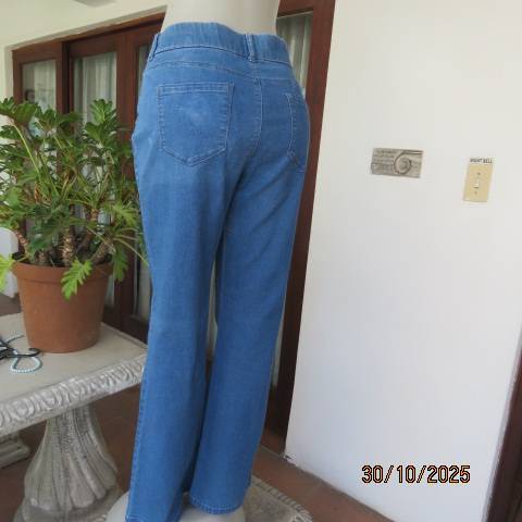 MILADYS blue denim bootcut jeans in polycotton stretch size 40