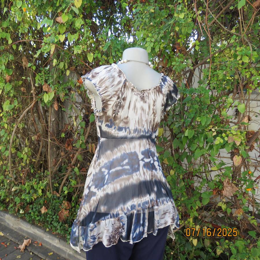 NEWS high-low empire style lined sheer polyester top in blue-cream and brown print. Size 34