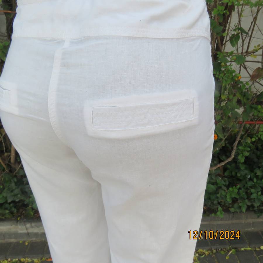 Snow white linen/cotton blend no stretch cropped pants by DUNNES size 34. Front pockets.Brand new co