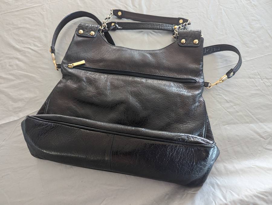 Bella Bianca * Exclusively handmade designer bag.