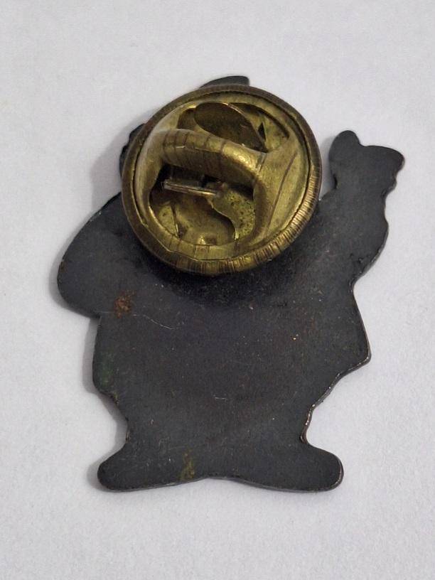 Vintage Dr Applecheek pin from Tom and Jerry pin
