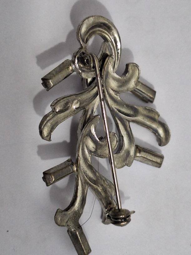 Vintage marcasite and rhinestone brooch