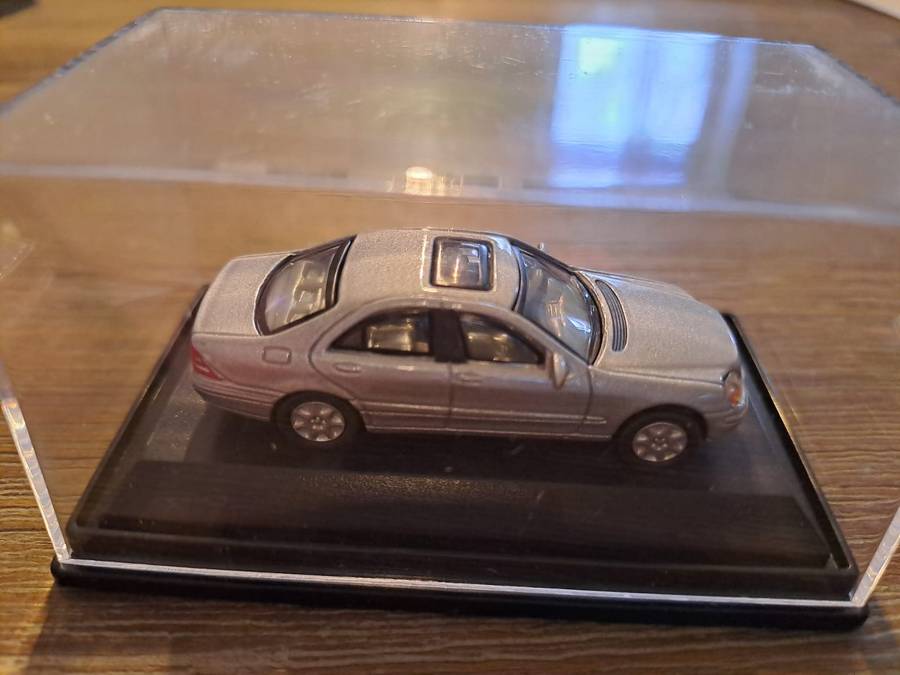 ho model cars & trucks