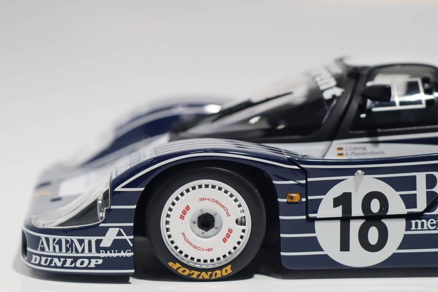 MINICHAMPS 180836918 - Porsche 956L 24h Le Mans 1983 1/18 #18