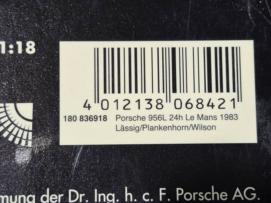 MINICHAMPS 180836918 - Porsche 956L 24h Le Mans 1983 1/18 #18