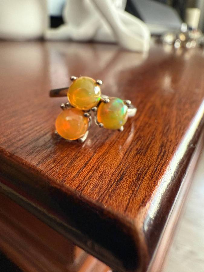 Sterling silver 1.7ct Ethiopian rainbow opal ring