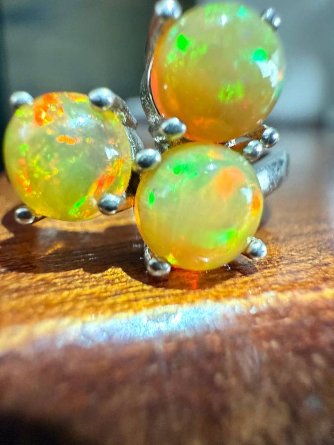 Sterling silver 1.7ct Ethiopian rainbow opal ring