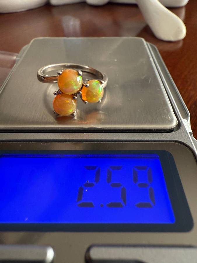 Sterling silver 1.7ct Ethiopian rainbow opal ring