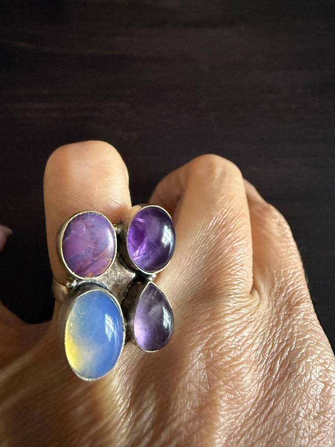 Sterling silver Vintage bulky amethyst & moonstone ring