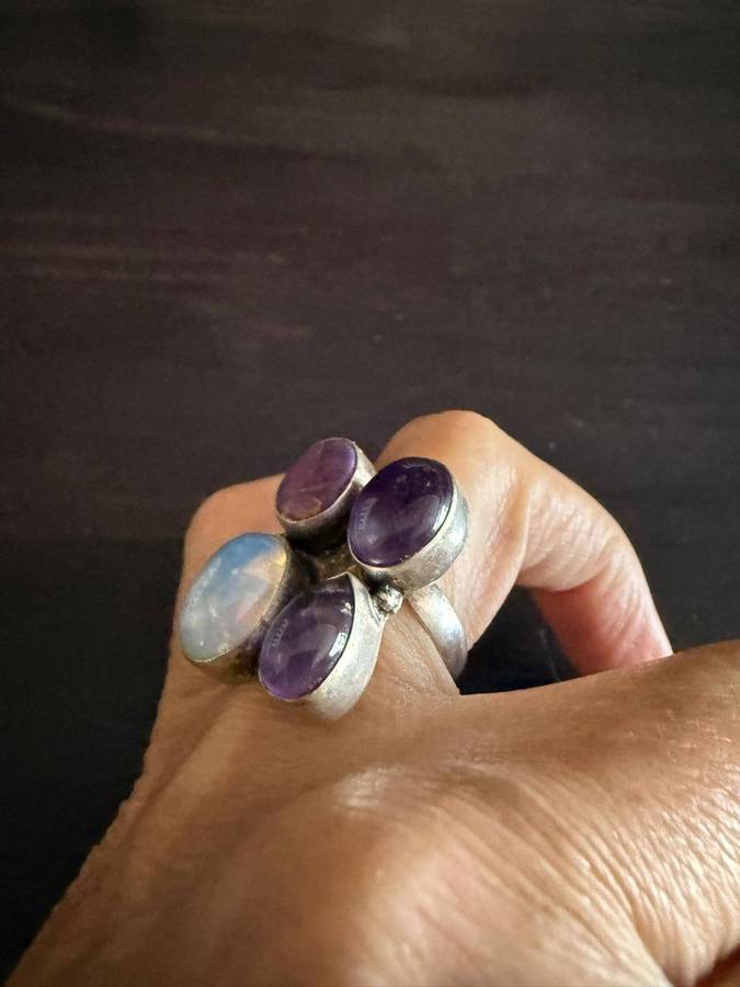 Sterling silver Vintage bulky amethyst & moonstone ring