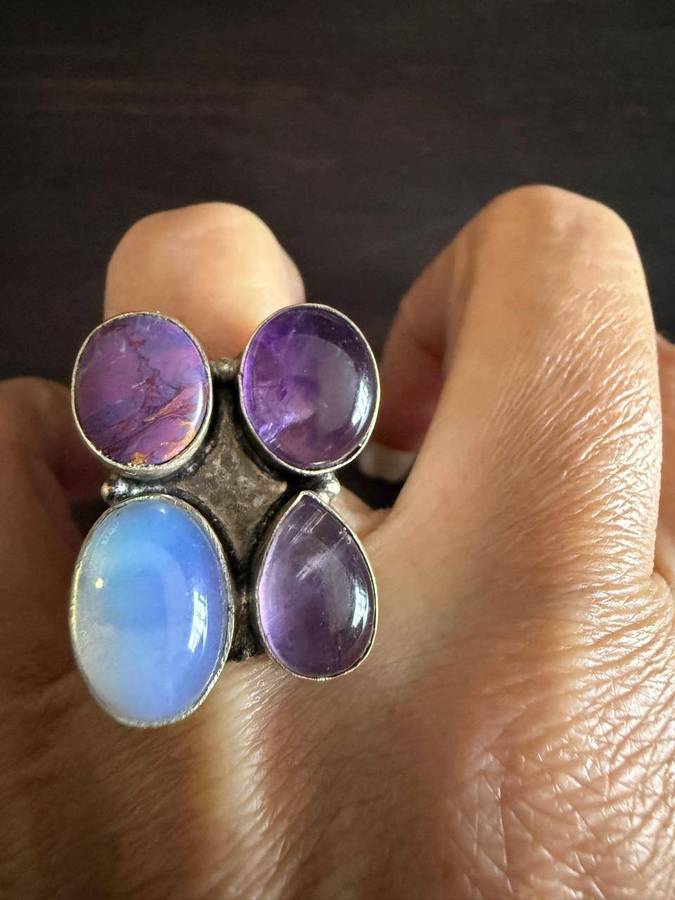 Sterling silver Vintage bulky amethyst & moonstone ring
