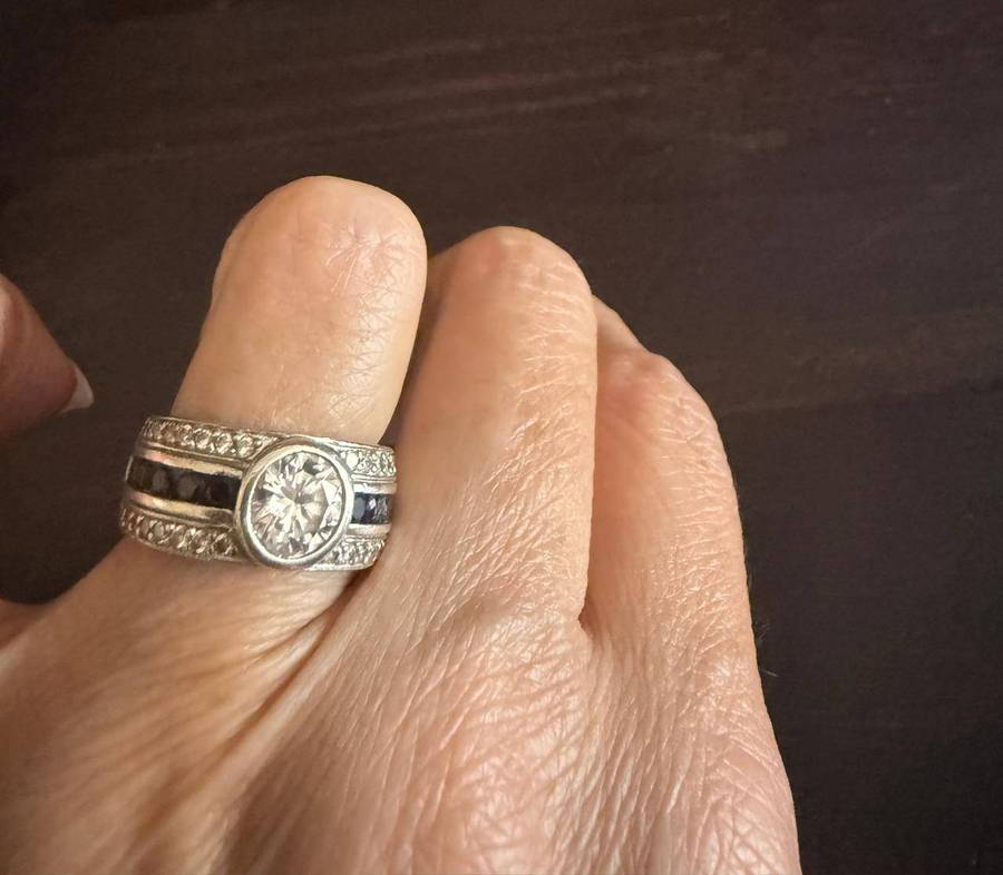 Sterling silver ring 6.5g