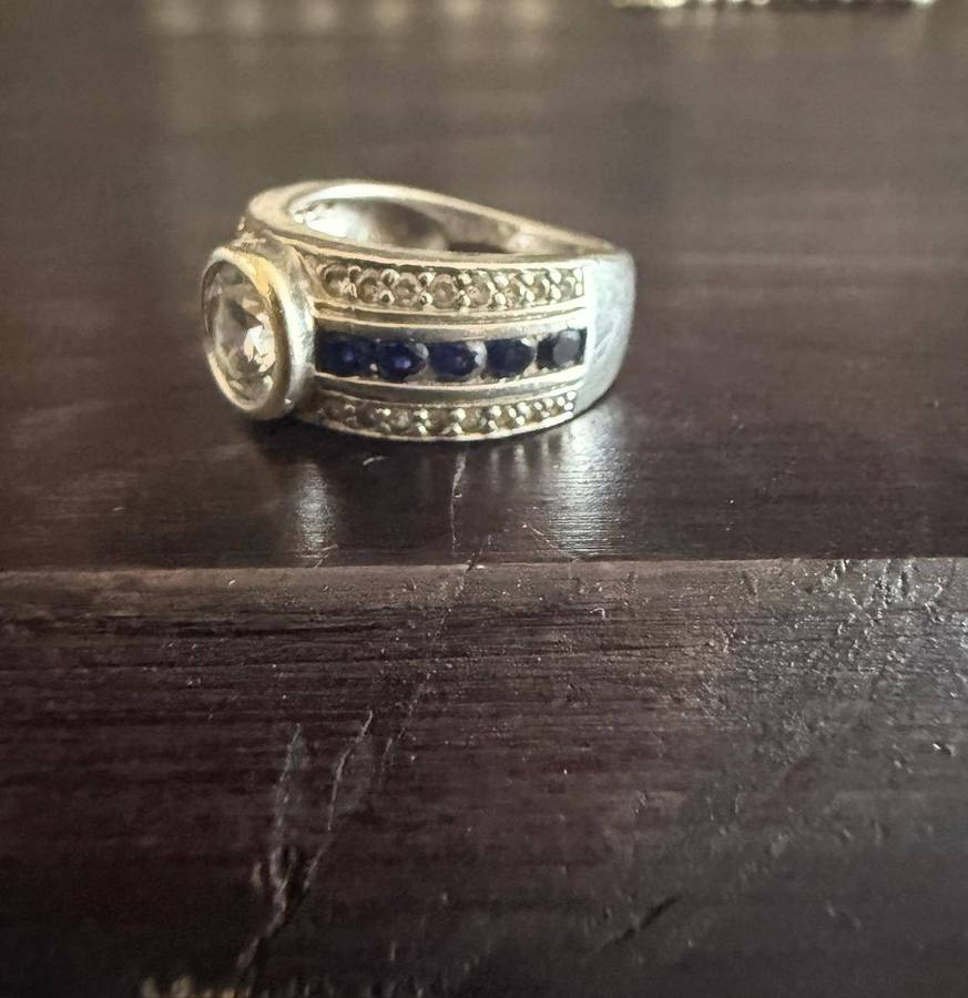 Sterling silver ring 6.5g