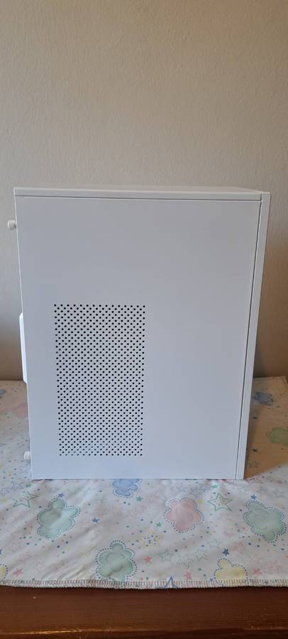 Complete Mini ITX Computer: Intel i7 7700 , B250i Strix , Corsair Vengeance 2x8GB DDR4 , EVGA 750W