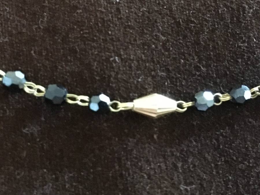 Absolutely Stunning 18k Yellow Gold and Obsidian Necklace