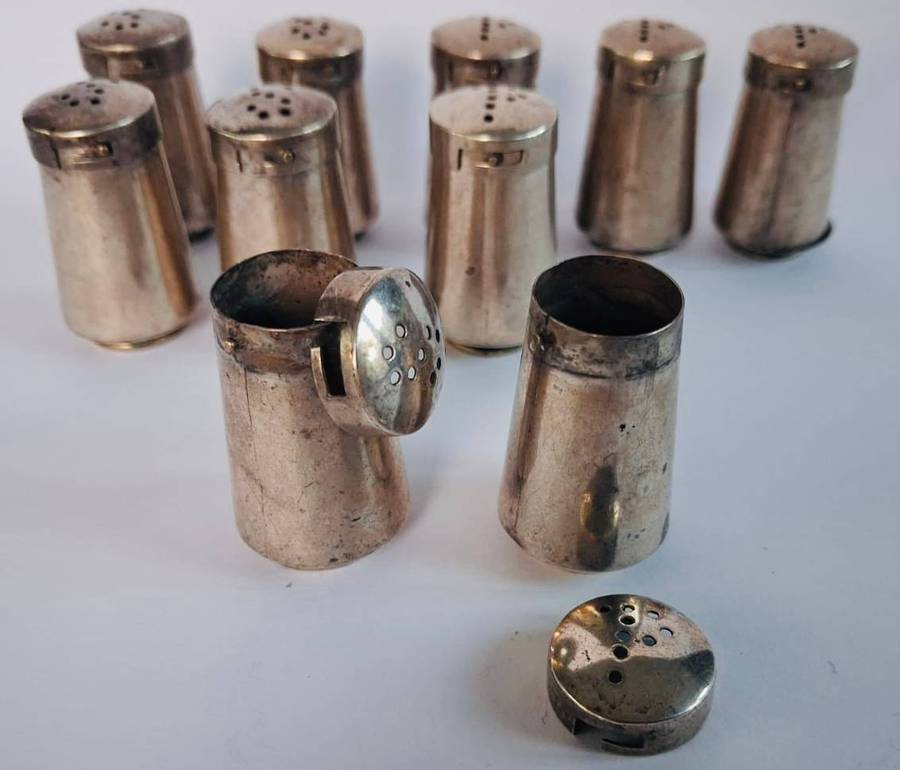 JOBLOT STERLING 925 SILVER SALT & PEPPER POTS 70GRAMS TOTAL WEIGHT