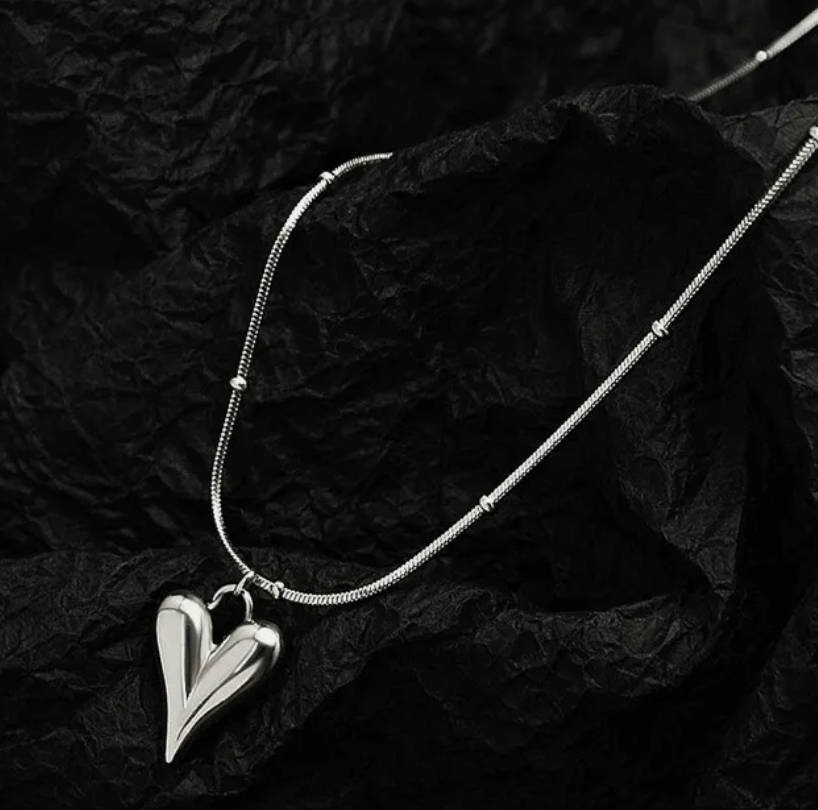 Silver Plated Chic Heart Necklace in Velvet Jewellery Box