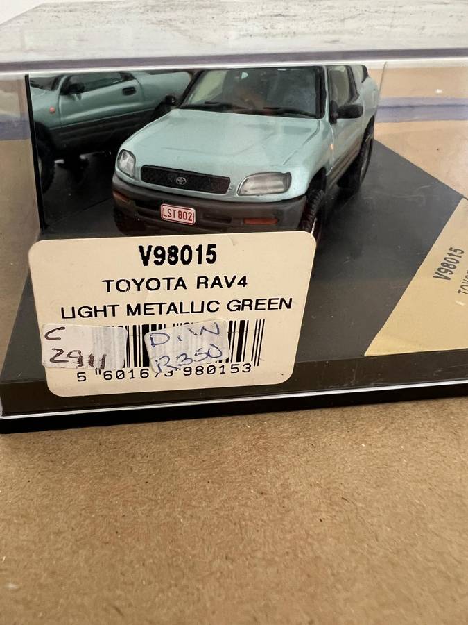 Toyota RAV4 Light Metallic Green (Vitesse)