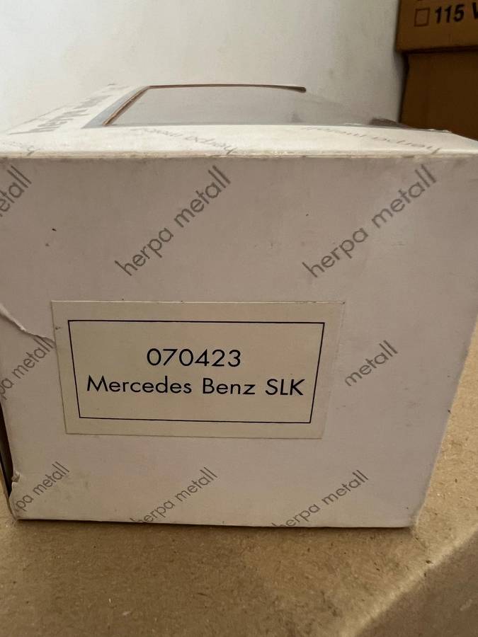 Mercedes Benz SLK 1:43 Yellow (Herpa)