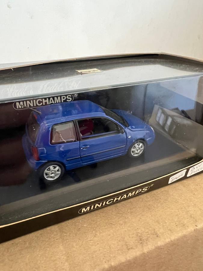 VW Lupo 1998 [Jazz Blue] 1:43 (Minichamps)