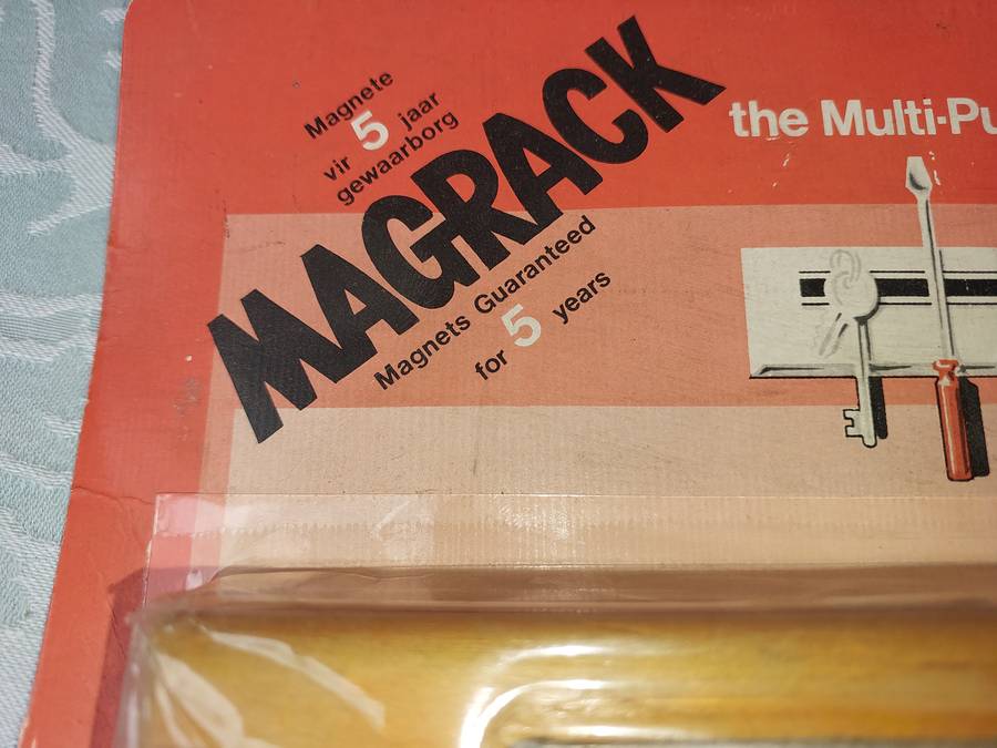 A GENUINE MAGNETIC RACK SOLD AS IS