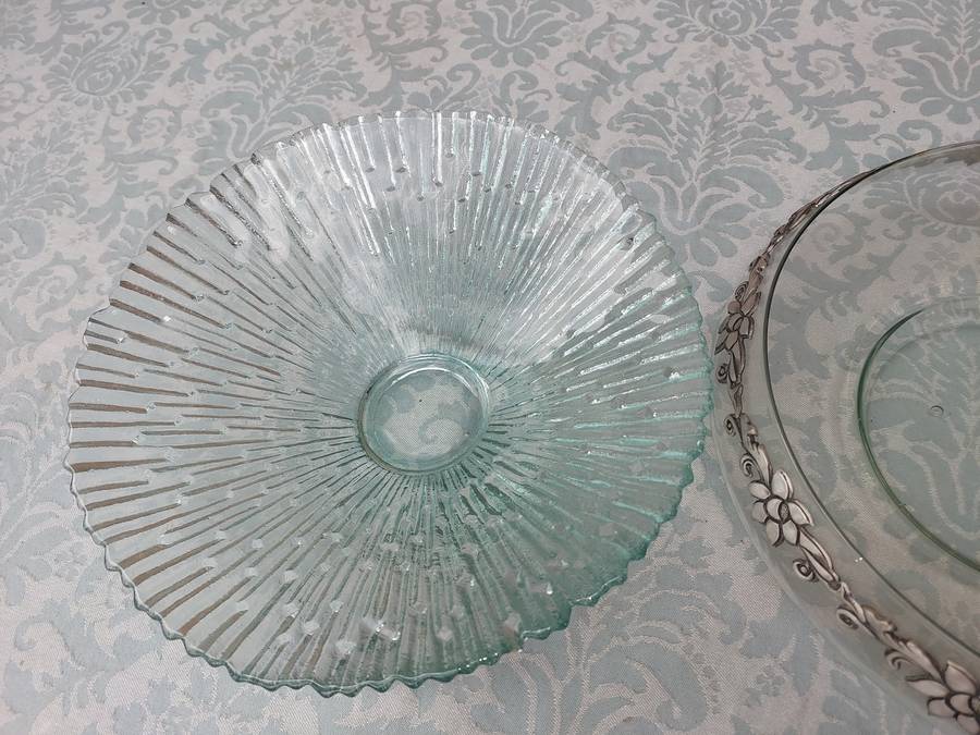 A COLLECTION OF ART DECOR GLASS SERVING PLATTERS