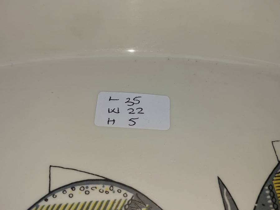 TWO VINTAGE VILEROY & BOCH CASSEROLES SOLD AS IS
