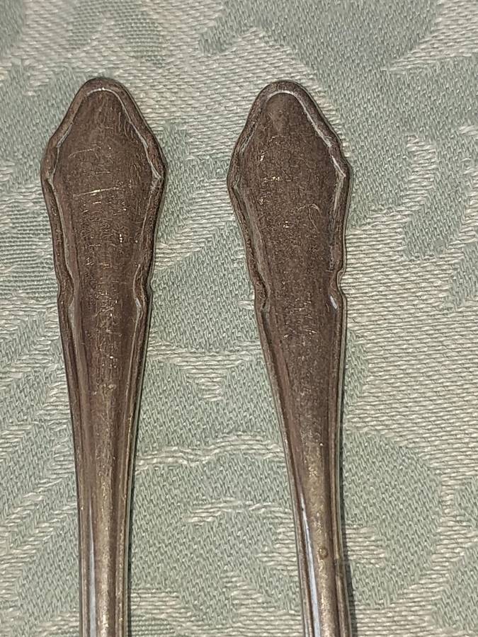 A VINTAGE SET OF 7 DEMITASSE EPNS A1 SHEFFIELD ENGLAND SPOONS SOLD AS IS R250