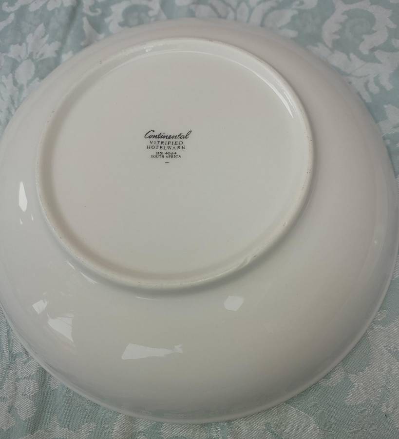 TWO VINTAGE PORCELAIN SERVING BOWLS SOLD AS IS