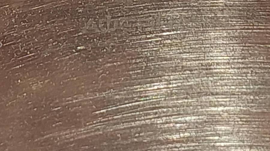 A COLLECTION OF STAINLESS STEEL CUTLERY KNIVES SOLD AS IS