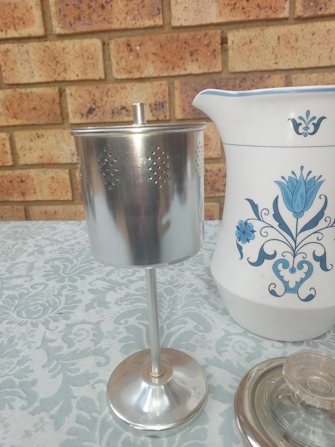 Noritake Blue Haven 9004 Coffee Percolator in great condition  sold as is