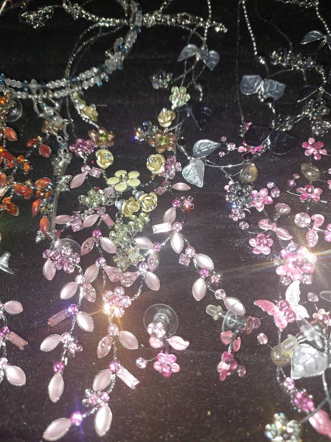 AJOBLOT FANCY COSTUME NECKLACE SETS SOLD AS IS