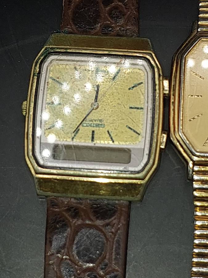 A VINTAGE COLLECTION SEIKO WATCHES SOLD AS IS ,NOT TESTED