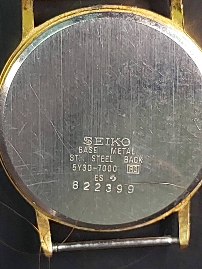A VINTAGE COLLECTION SEIKO WATCHES SOLD AS IS ,NOT TESTED