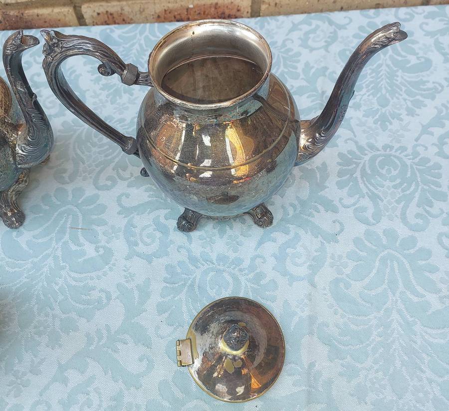A VINTAGE EDWARDIAN FB ROGERS SILVER CO TEAPOT SET SOLD AS IS