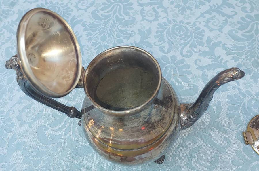 A VINTAGE EDWARDIAN FB ROGERS SILVER CO TEAPOT SET SOLD AS IS