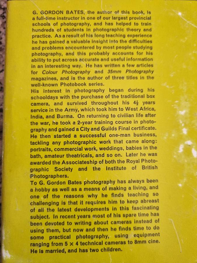 35mm SINGLE LENS REFLEX MANUAL G GORDON BATES 1964 (vintage camera developing negatives photographs
