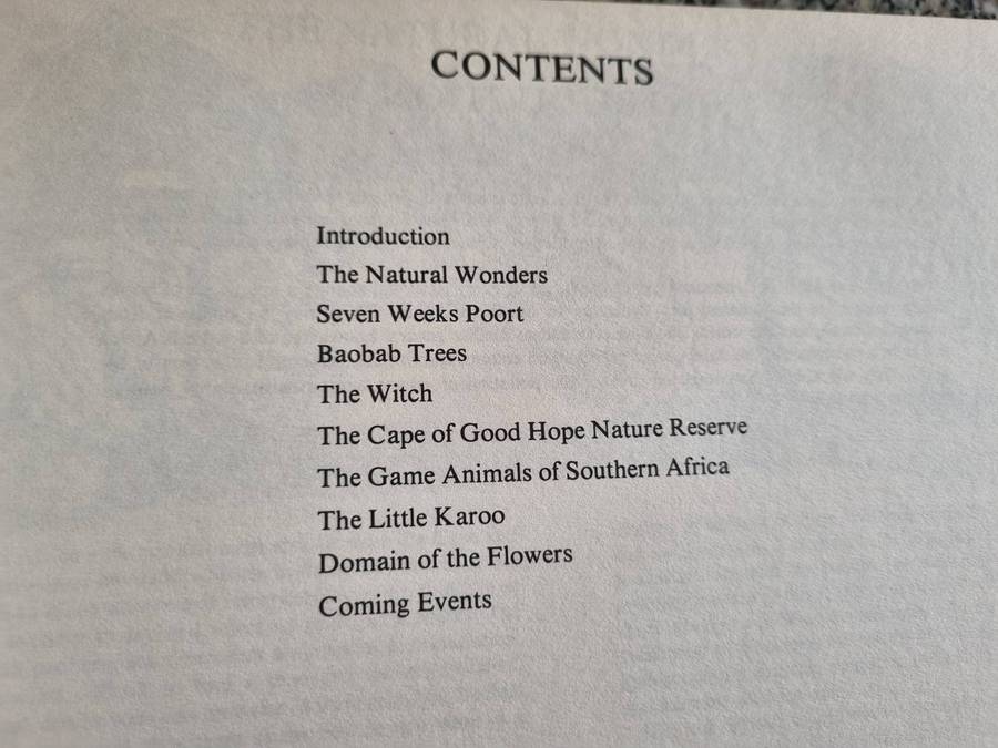 Presented by T V BULPIN SOUTHERN AFRICA Its Natural Wonders Interesting People & Coming Events 1972