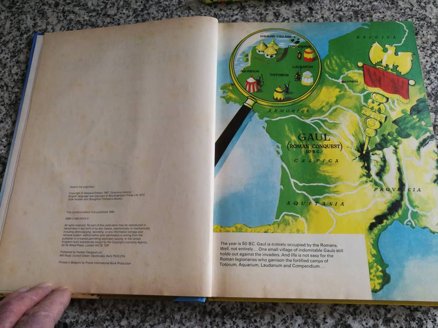 THE GREAT ASTERIX OMNIBUS CONTAINING SIX ADVENTURES ( includes 6 books )