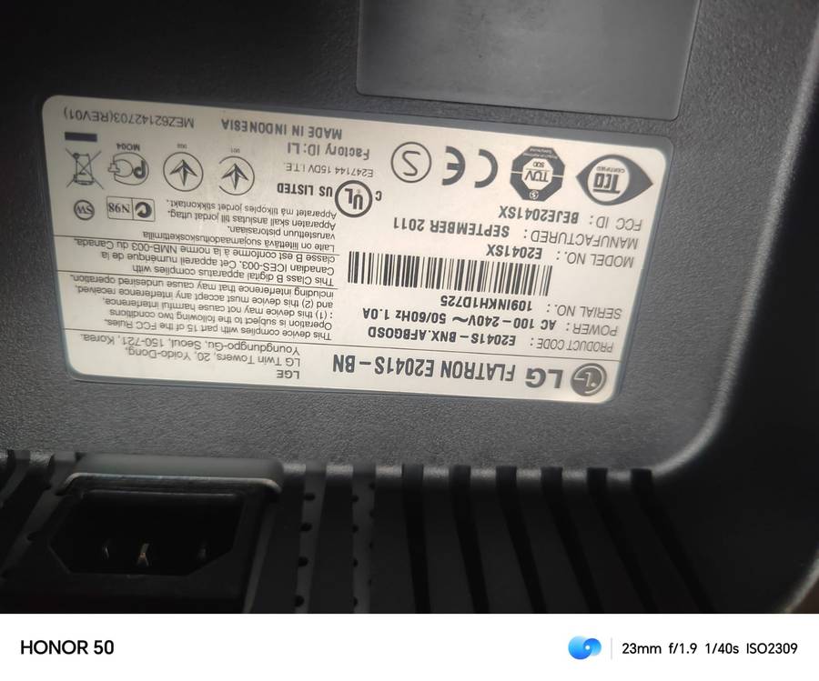 20" LG Flatron E2041 (E2041S-bn) LED Display Monitor