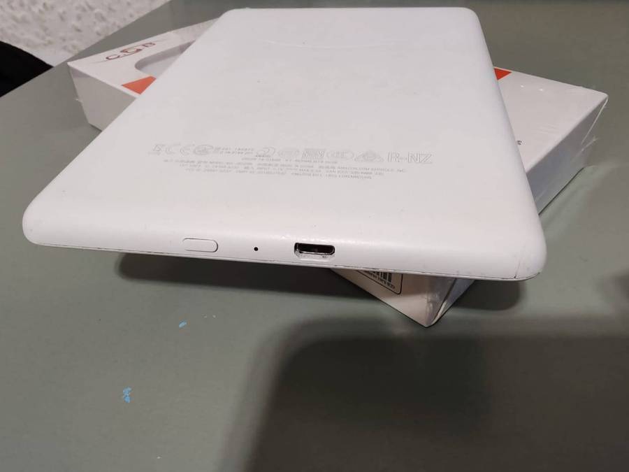 Kindle 10th gen 4GB Model number - G090WH05