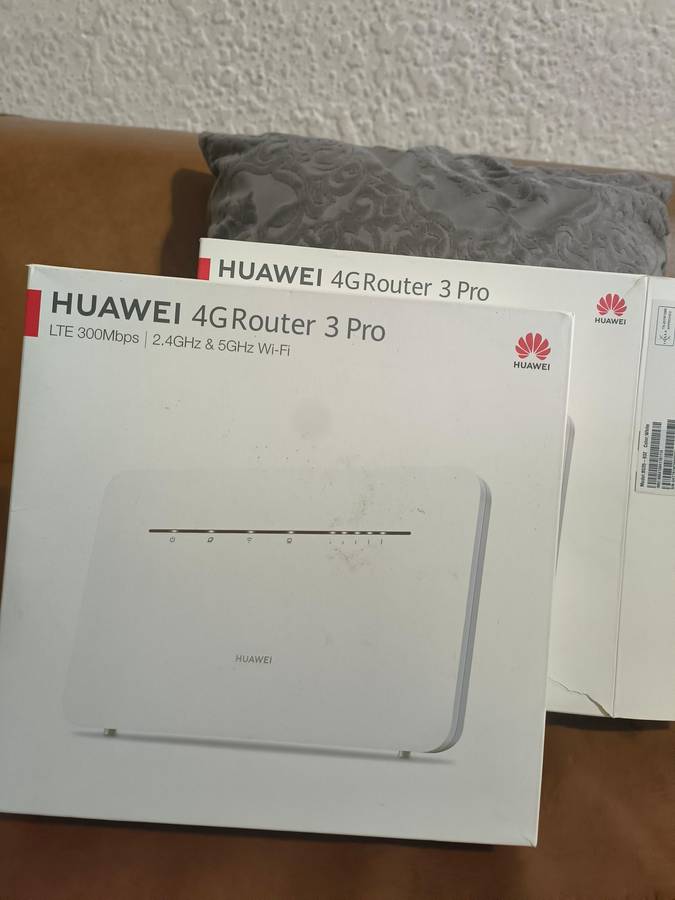 Latest Huawei 4G Router 3 Pro model B535-232  (It take a SIM CARD) up 64 users