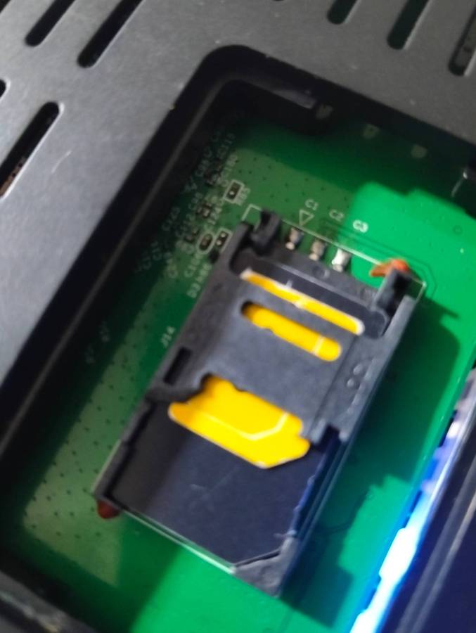 D-LINK DWR-956M 4G LTe router (It take a sim card)