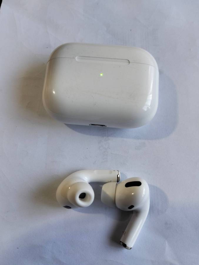 AirPods Pro Model A2084 - Original