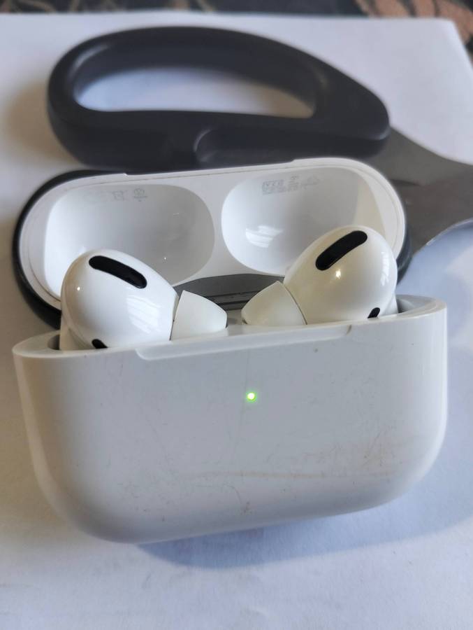 AirPods Pro Model A2084 - Original