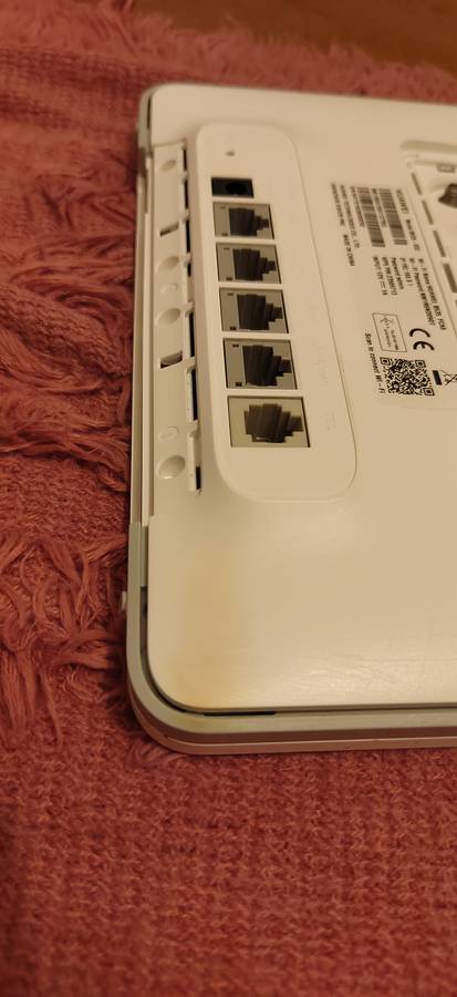 Latest Huawei 4G Router 3 Pro model B535 (It take a SIM CARD) up 64 users