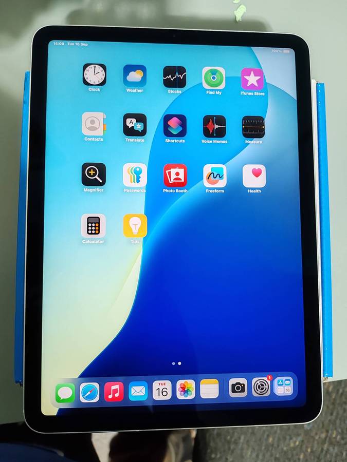 IPad Air 4th gen A2072 64GB