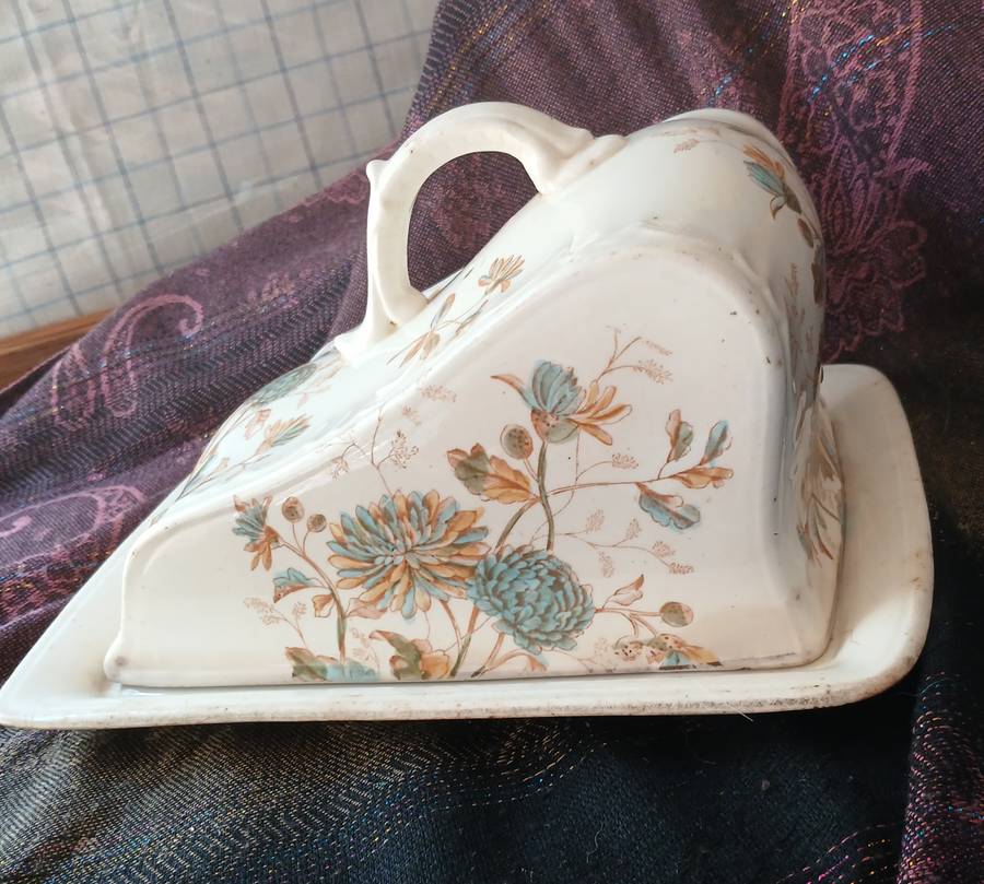 Vintage SF & Co Chrysanthemum Cheesekeeper
