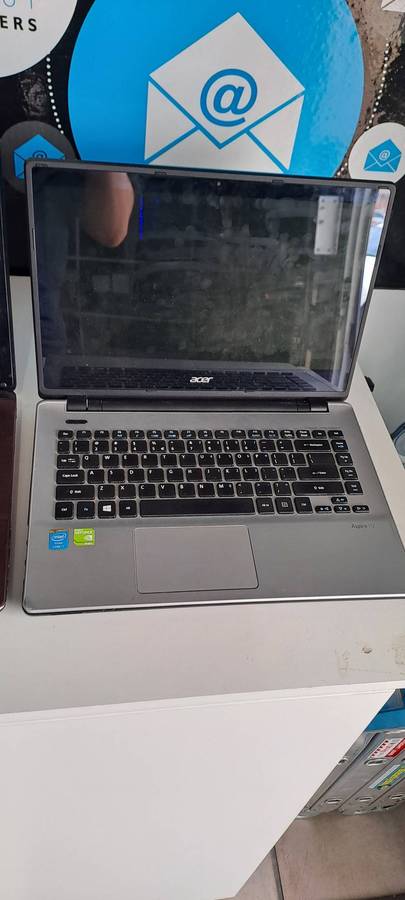 3x Broken Laptops